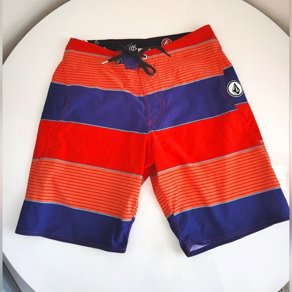 Volcom Swim Shorts - Picture 1 of 5